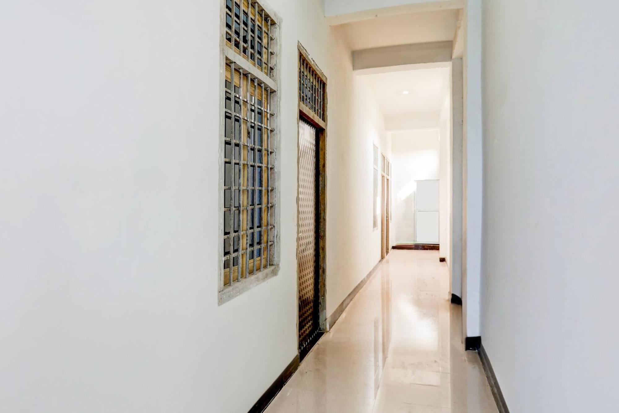 Hotel O Kanha Galaxy Brothers Group Kanpur Exterior photo